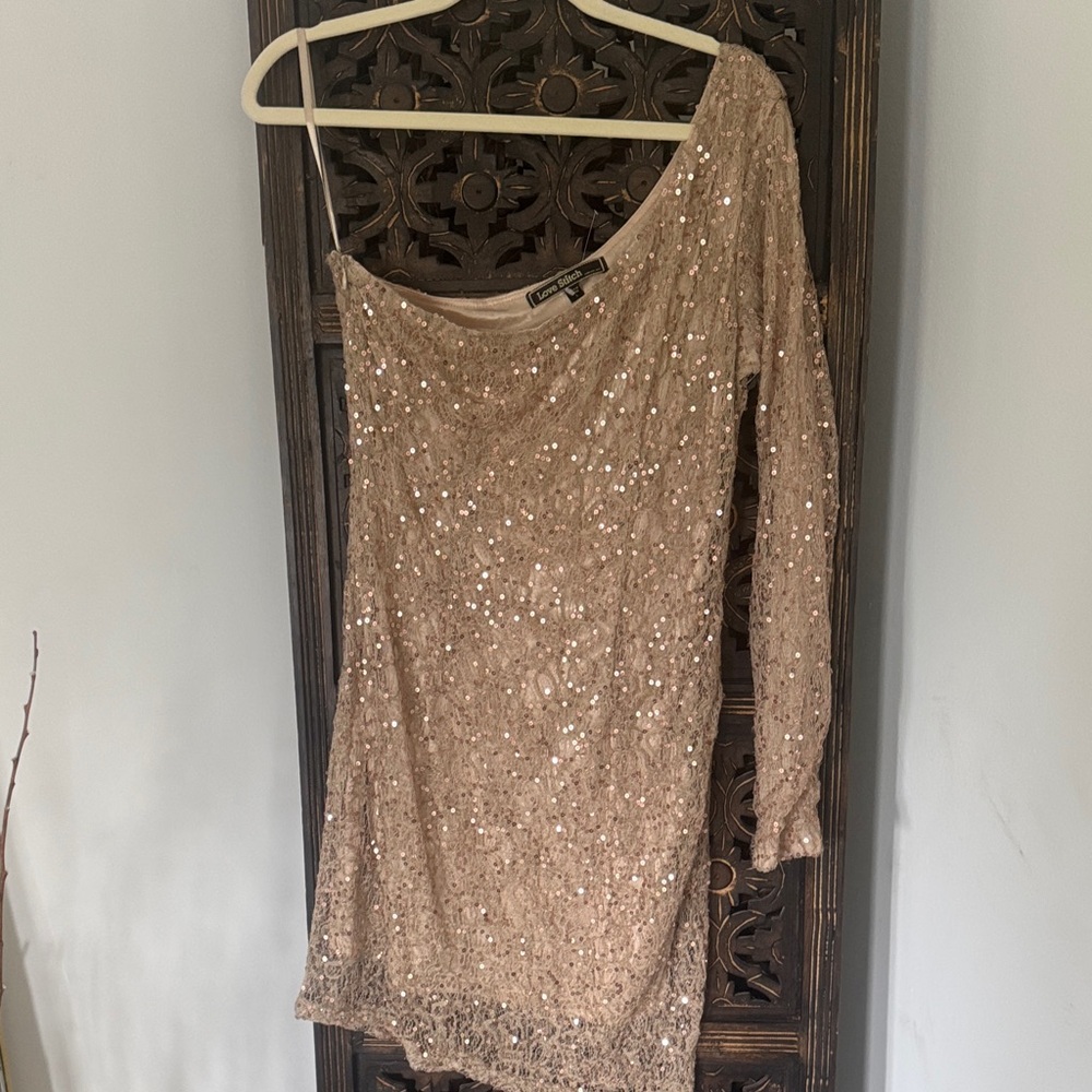 Love Stitch One-Shoulder Sequin Mini Dress in Nude